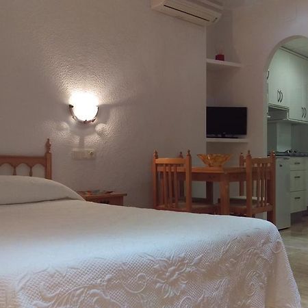 סן פדרו דל פינטר Apartamentos Berlin מראה חיצוני תמונה