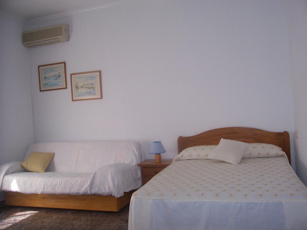 סן פדרו דל פינטר Apartamentos Berlin חדר תמונה