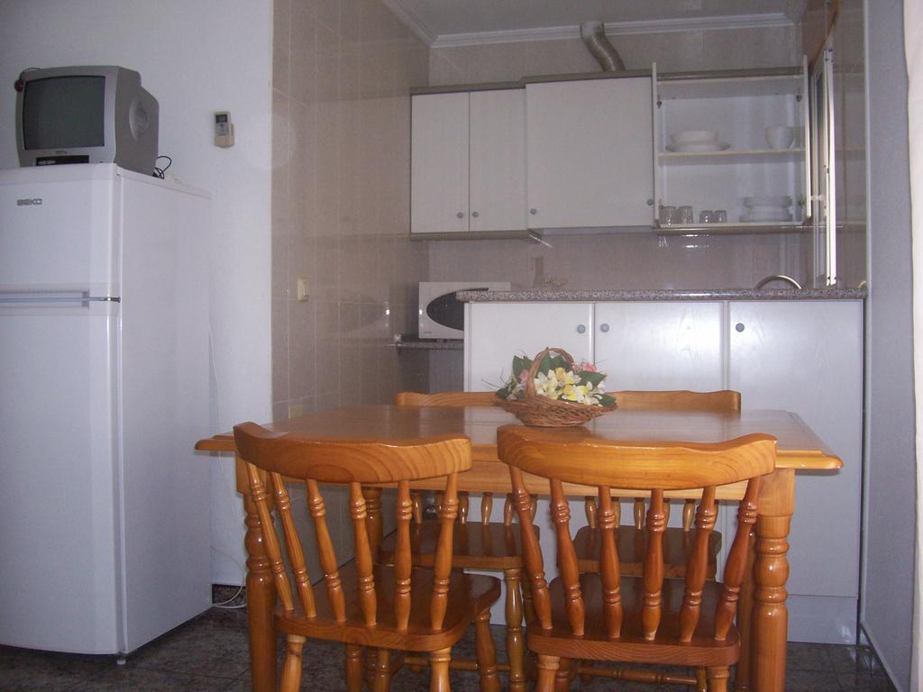 סן פדרו דל פינטר Apartamentos Berlin חדר תמונה